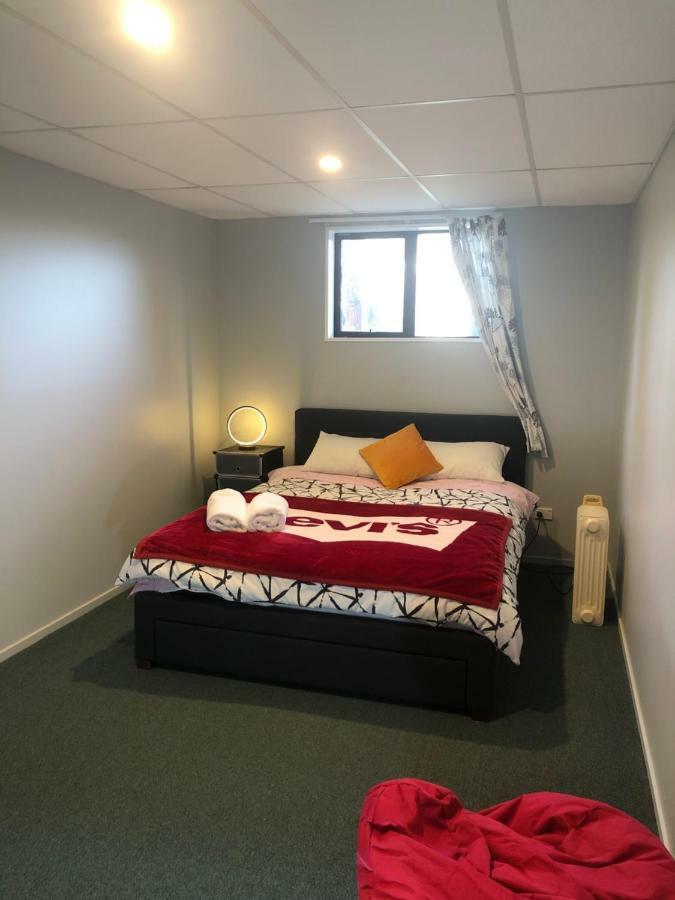 West Lake One Bedroom Accommodation Christchurch Bagian luar foto